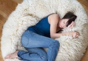獨居生活雖然愜意  但單身女性千萬要注意